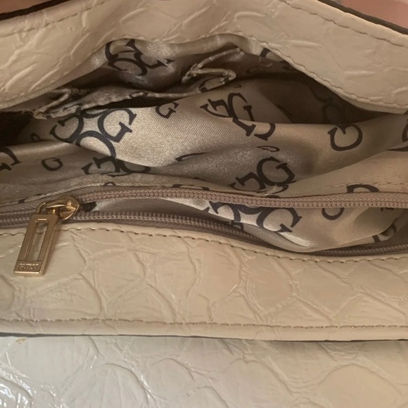 Vintage Guess Handbag - Picture 3 of 6